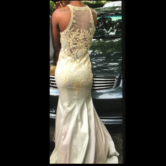 Champagne colored prom dress - size 2 - Picture 2 of 8